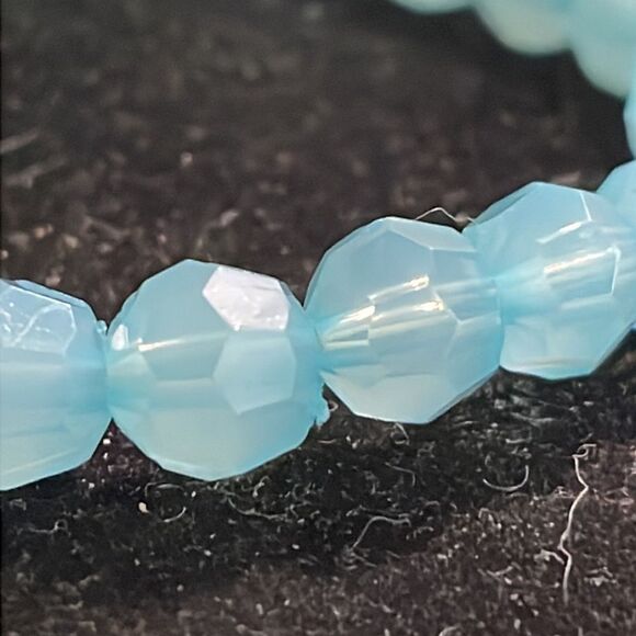 4” aquamarine colored beaded stretch bracelet - Picture 6 of 9